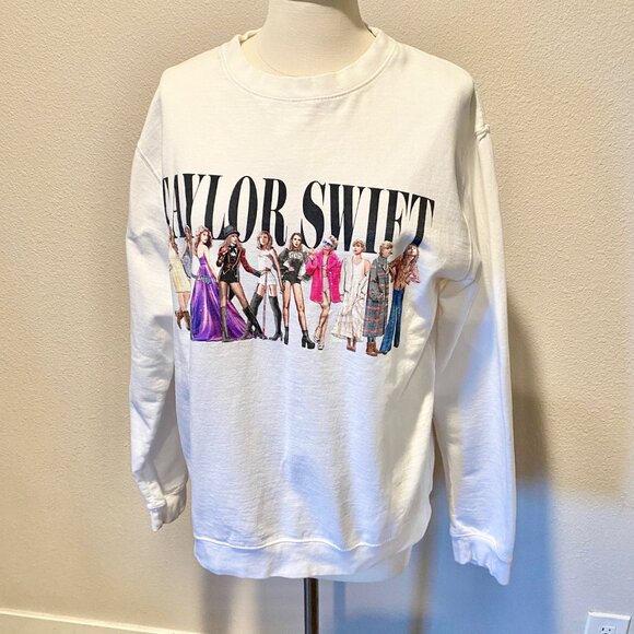 Taylor Swift Eras Tour Midnights White Crewneck Sweatshirt, Size‎ Medium, NWOT - Picture 5 of 10